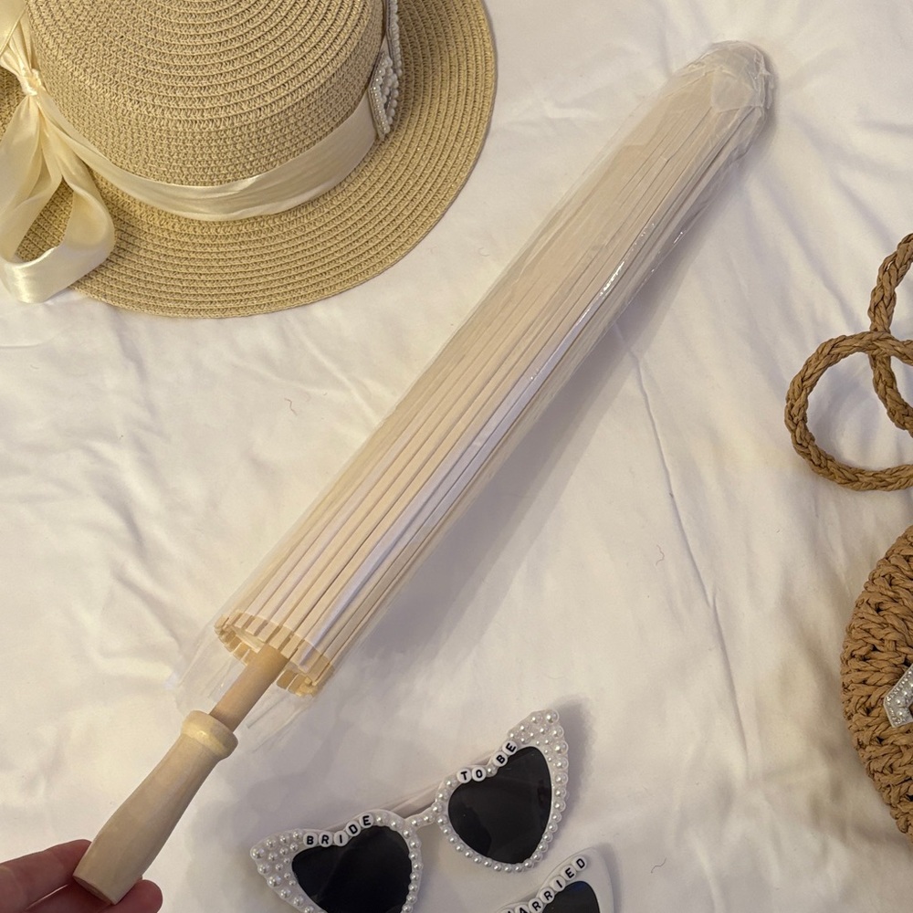 Bridal Accessories Bundle - Straw Hat, Raffia Bag, Sunglasses & Parasol - Picture 8 of 10
